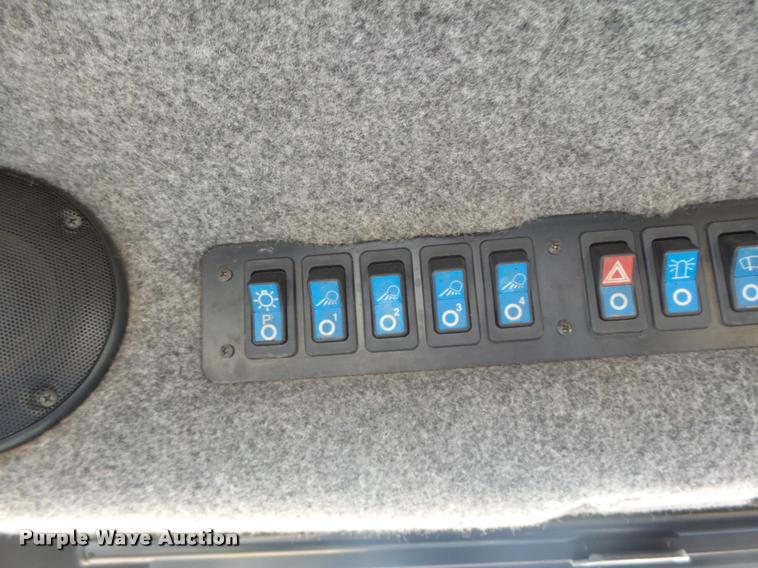 image for item K5531 1999 Ag-Chem TerraGator 8103 self-propelled sprayer