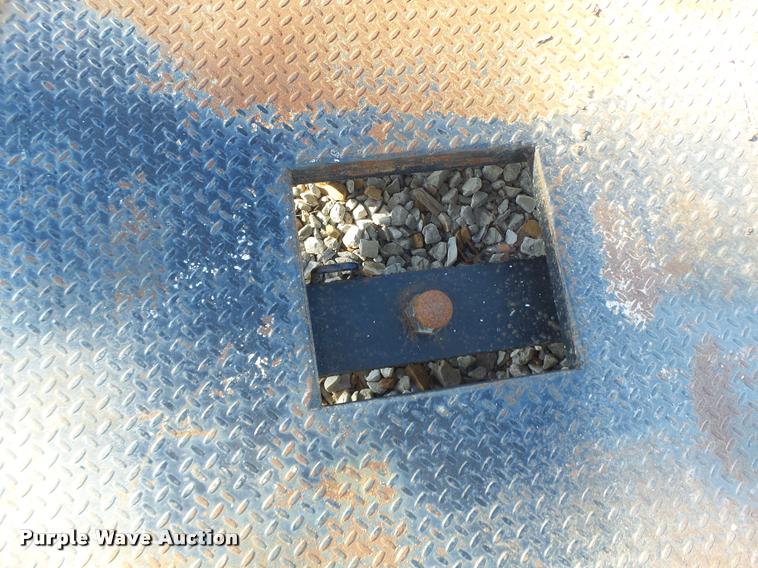 image for item K5532 12'L x 8'W flatbed