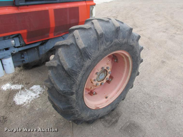 image for item K6183 2003 Kubota M110DT MFWD tractor