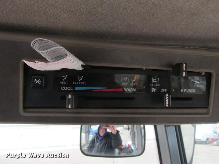 image for item K6183 2003 Kubota M110DT MFWD tractor