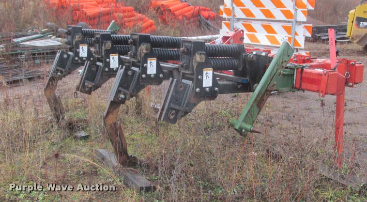 image for item K6192 Brillion Zone Z150 Commander ripper