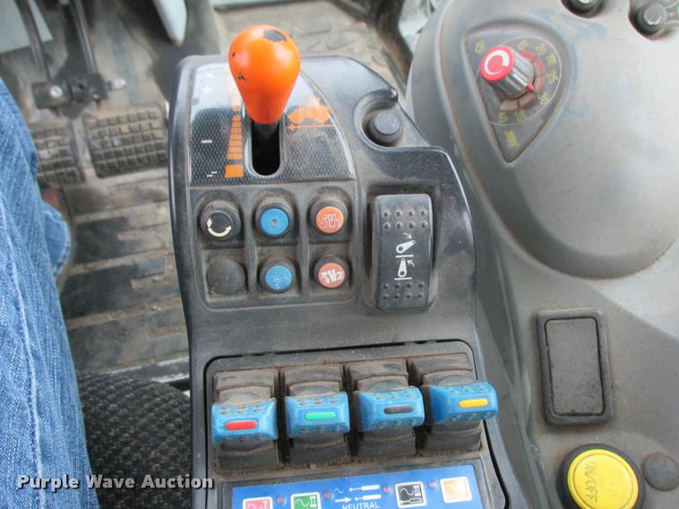 image for item K6206 2005 AGCO Challenger MT645B MFWD tractor