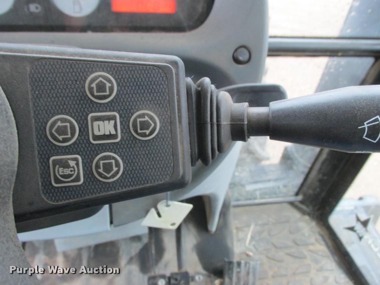 image for item K6206 2005 AGCO Challenger MT645B MFWD tractor