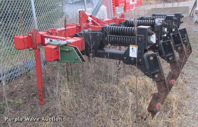 image for item K6208 Brillion Zone Z150 Commander ripper