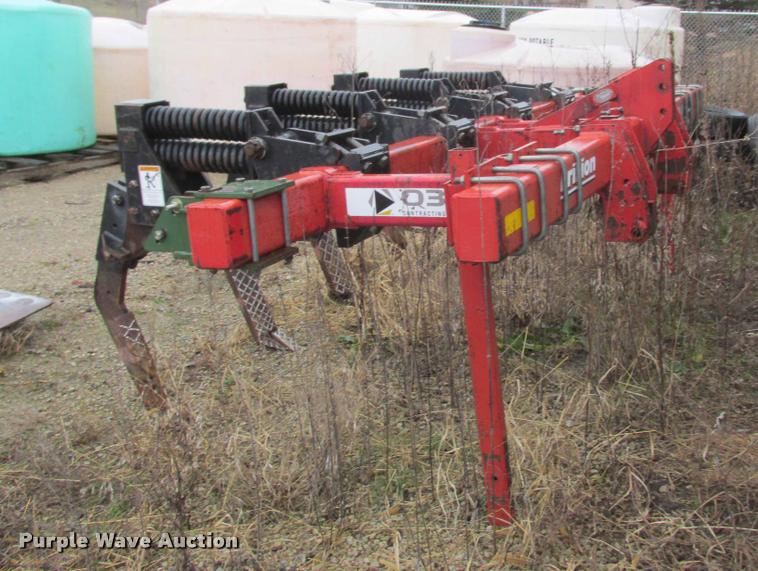 image for item K6208 Brillion Zone Z150 Commander ripper