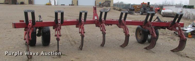 image for item K6209 Case IH 14 V-ripper