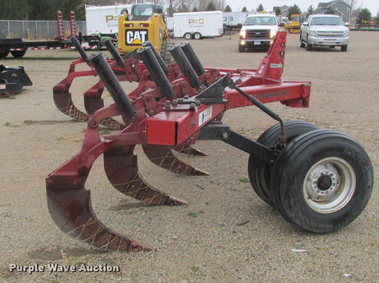 image for item K6209 Case IH 14 V-ripper