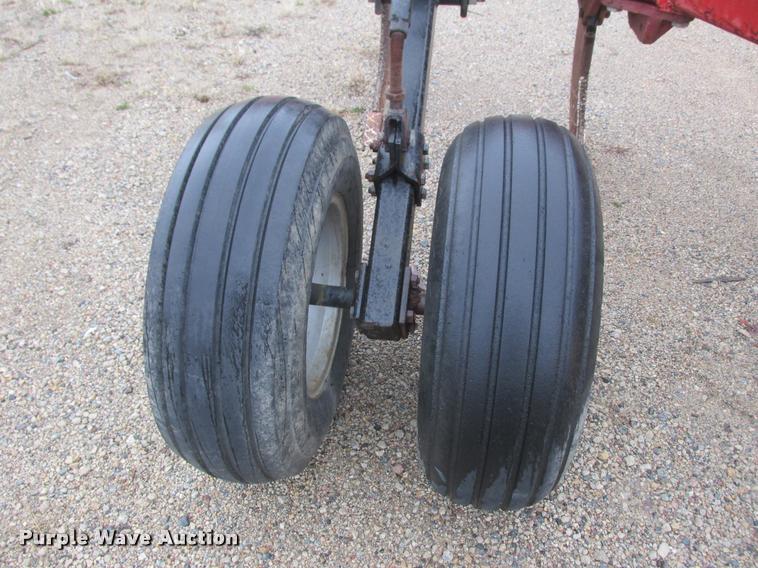 image for item K6209 Case IH 14 V-ripper