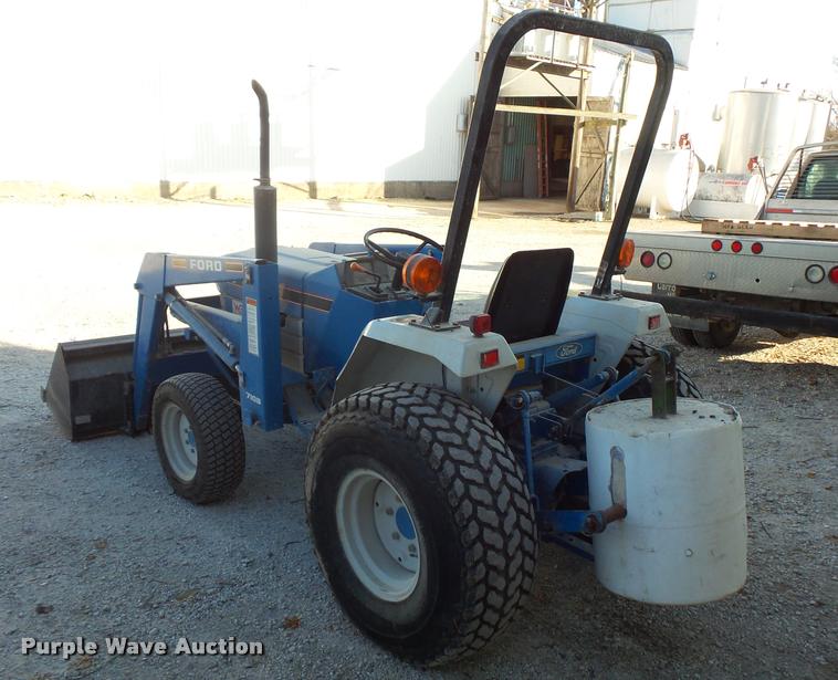 image for item L3598 Ford 1520 tractor