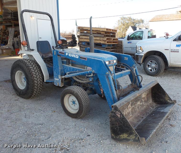 image for item L3598 Ford 1520 tractor