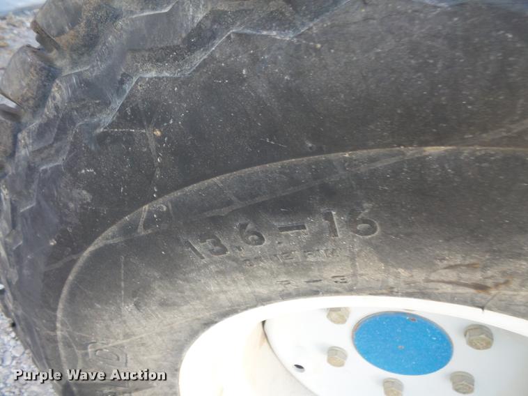 image for item L3598 Ford 1520 tractor