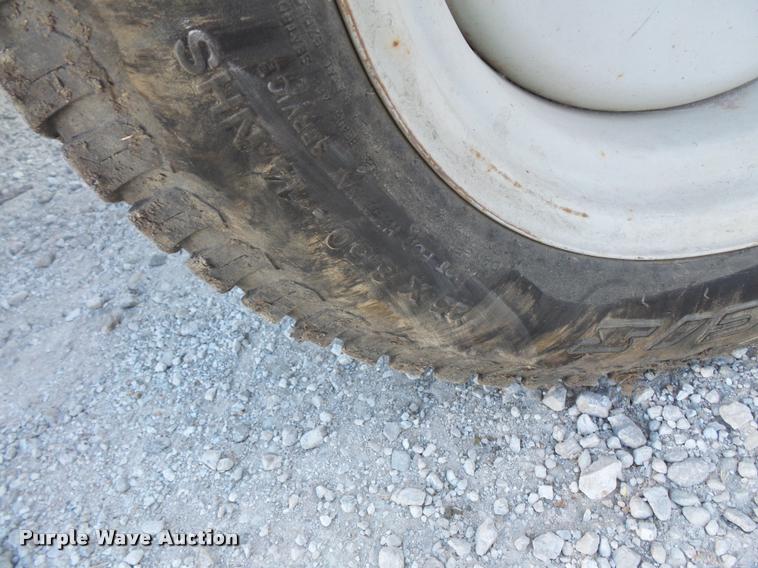 image for item L3598 Ford 1520 tractor