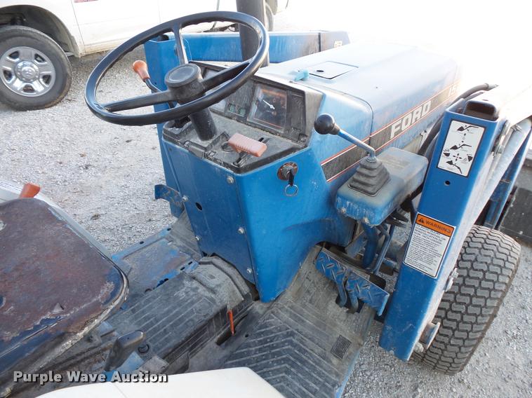 image for item L3598 Ford 1520 tractor