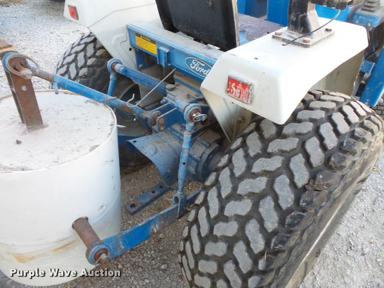 image for item L3598 Ford 1520 tractor