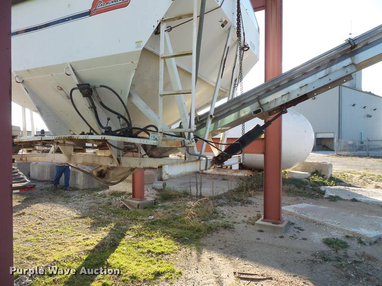 image for item L3599 Willmar seed tender bed