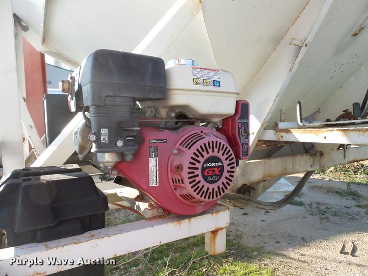 image for item L3599 Willmar seed tender bed