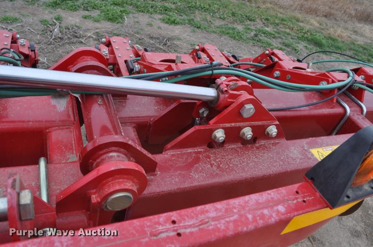 image for item L5138 Sunflower 7630 strip-till