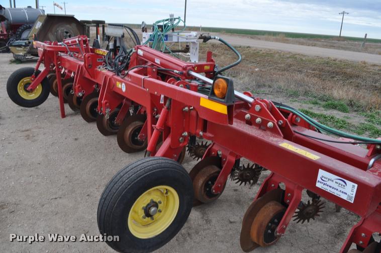 image for item L5138 Sunflower 7630 strip-till