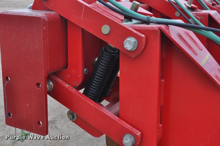 image for item L5138 Sunflower 7630 strip-till