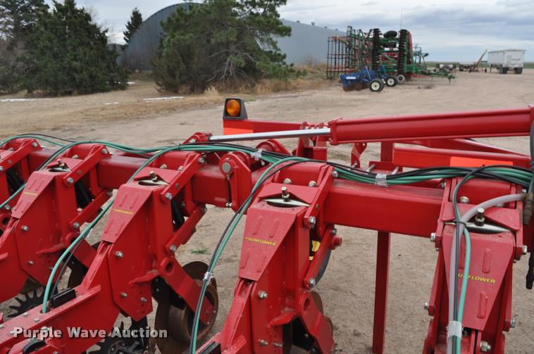 image for item L5138 Sunflower 7630 strip-till