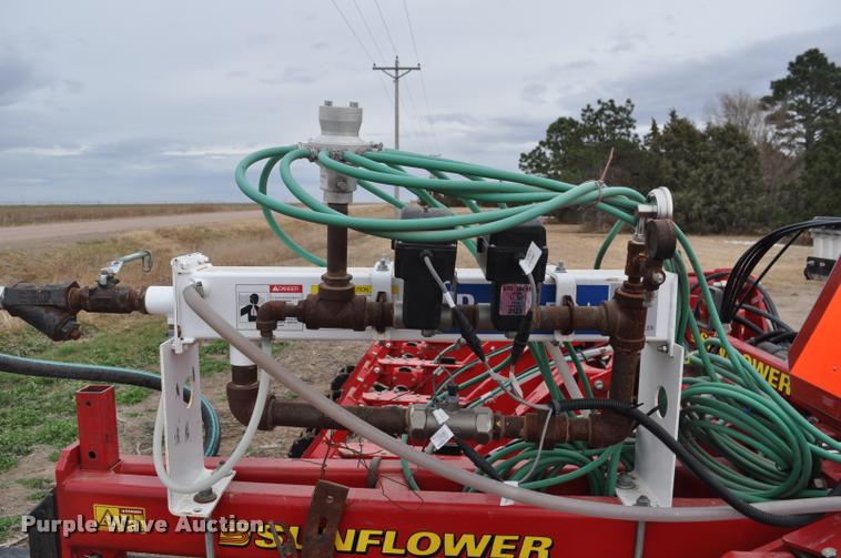 image for item L5138 Sunflower 7630 strip-till