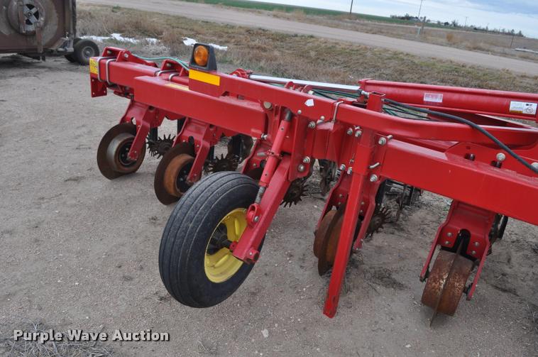 image for item L5138 Sunflower 7630 strip-till