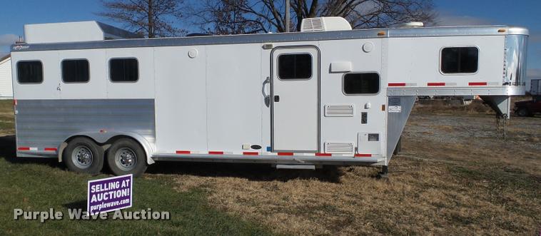 image for item L5534 2013 Exiss Sierra 7308LQ horse trailer