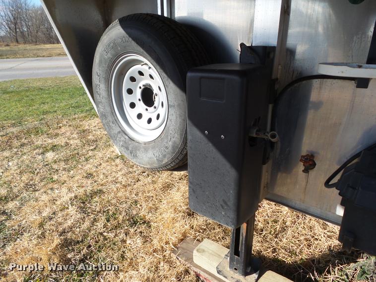 image for item L5534 2013 Exiss Sierra 7308LQ horse trailer