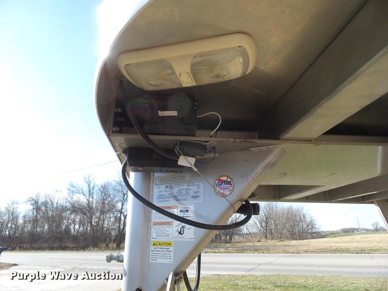 image for item L5534 2013 Exiss Sierra 7308LQ horse trailer