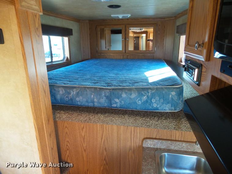 image for item L5534 2013 Exiss Sierra 7308LQ horse trailer