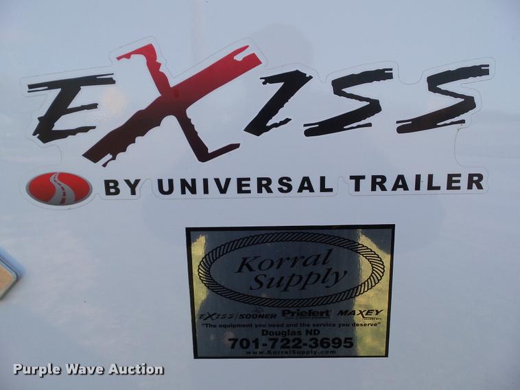 image for item L5534 2013 Exiss Sierra 7308LQ horse trailer