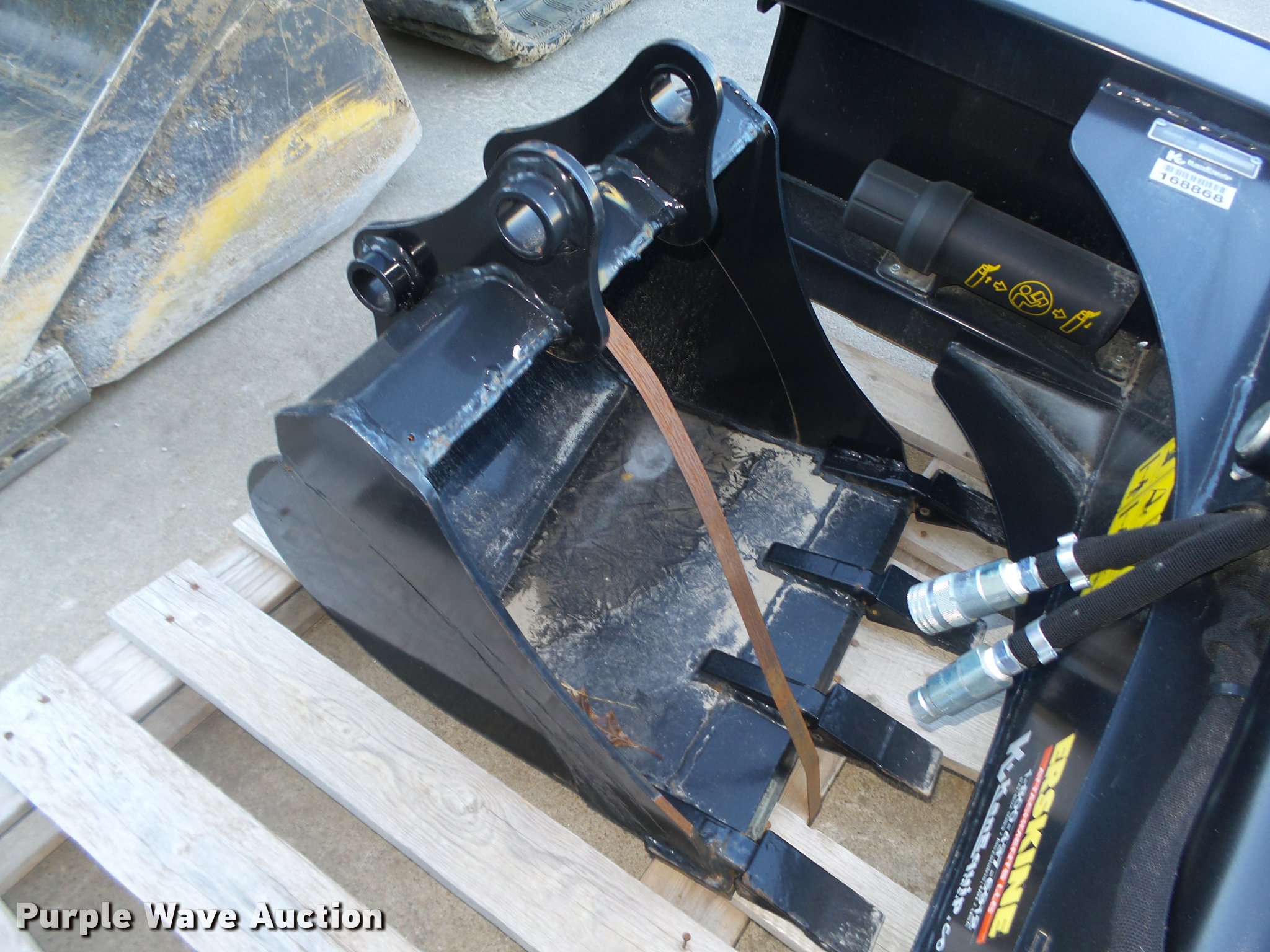 2014 Erskine skid steer backhoe attachment in Syracuse, NE Item L4192