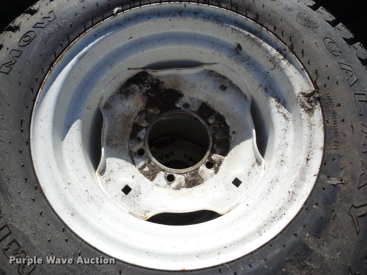 image for item AG9117 (8) tires