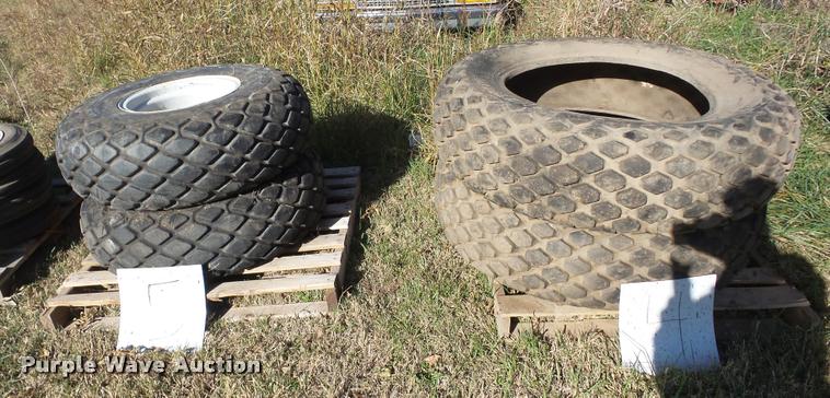 image for item AG9121 (4) tires