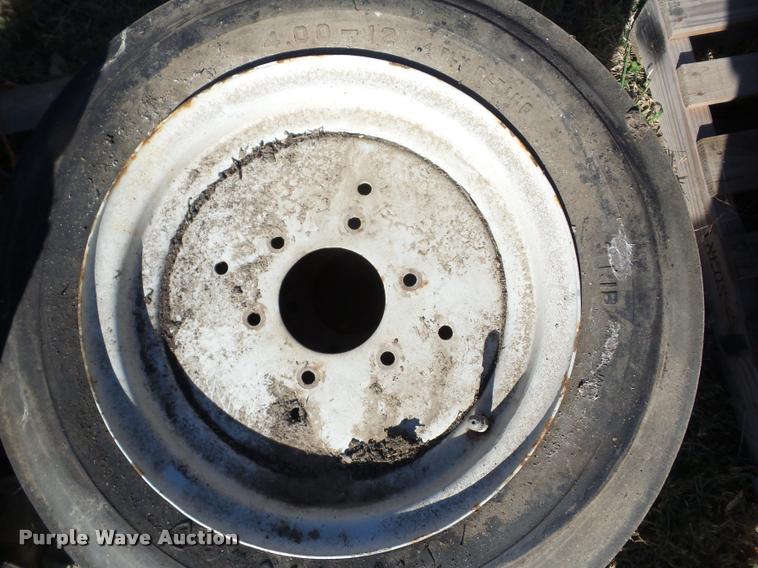 image for item AG9122 (8) tires