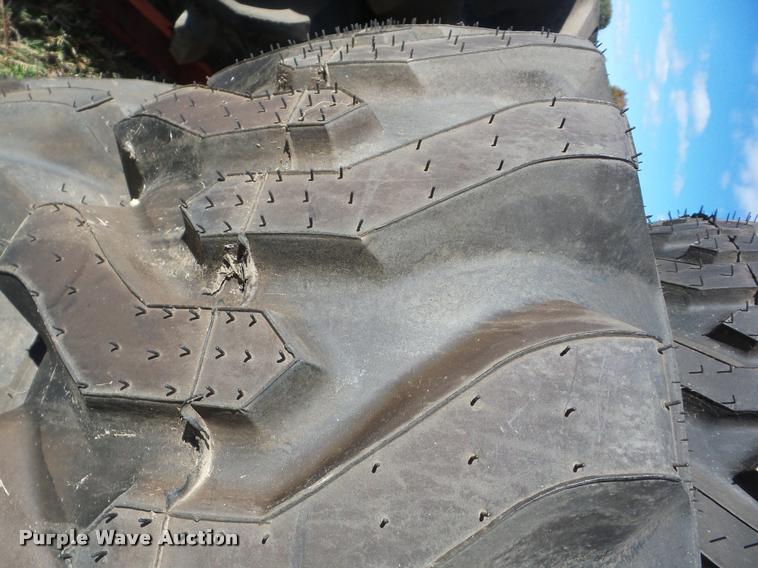 image for item AG9125 (4) tires