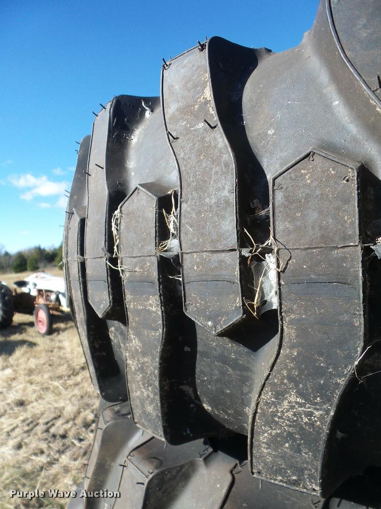 image for item AG9128 (4) tires