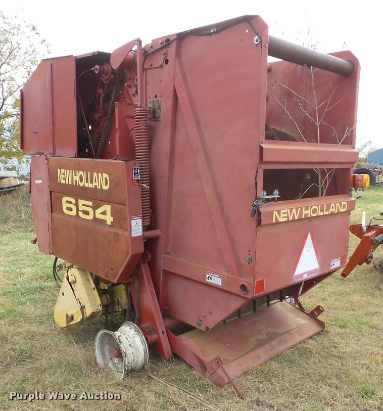 image for item AG9129 1997 New Holland 654 round baler