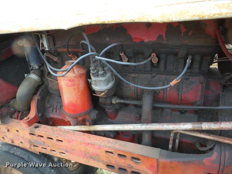 image for item AG9132 1960 Mccormick Farmall 460 tractor