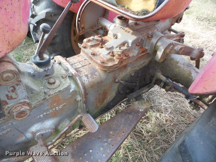 image for item AG9134 1959 Massey-Ferguson MH50 tractor