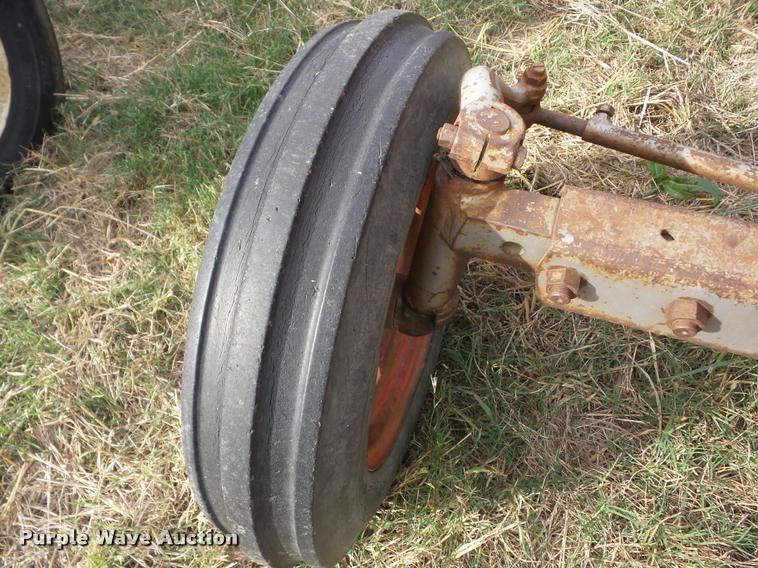 image for item AG9134 1959 Massey-Ferguson MH50 tractor