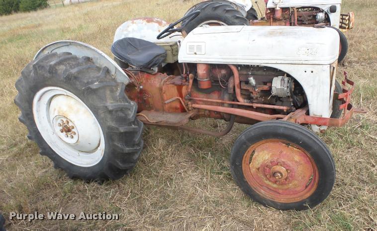 image for item AG9135 1948 Ford 8N tractor