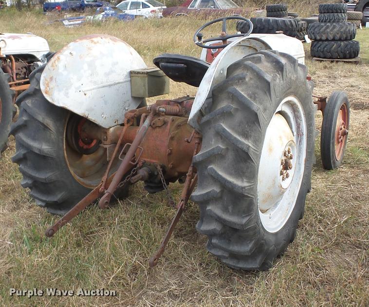 image for item AG9135 1948 Ford 8N tractor