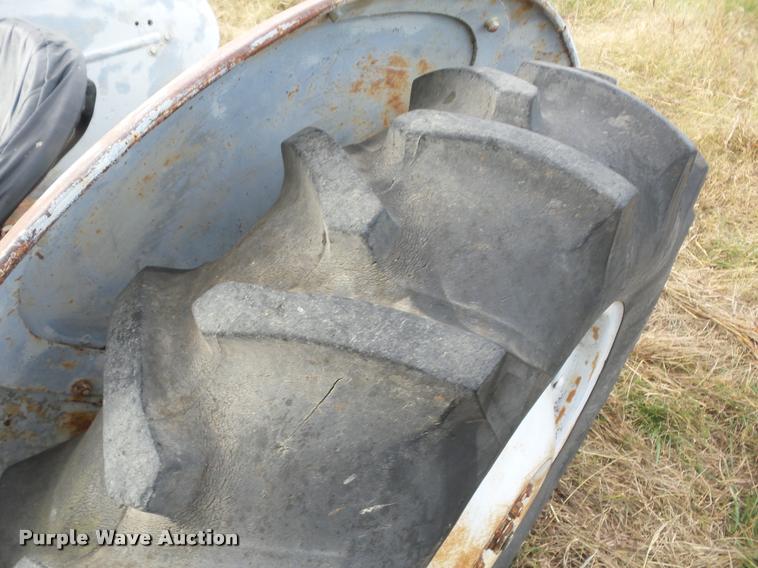 image for item AG9135 1948 Ford 8N tractor