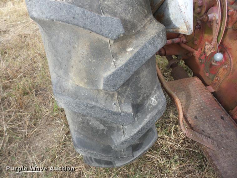 image for item AG9135 1948 Ford 8N tractor