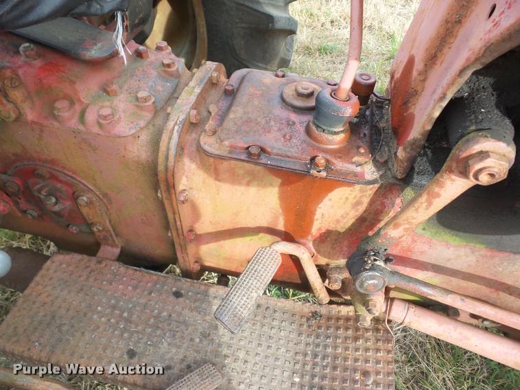 image for item AG9135 1948 Ford 8N tractor