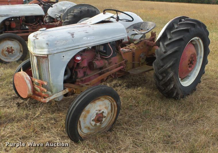 image for item AG9136 1949 Ford 8N tractor