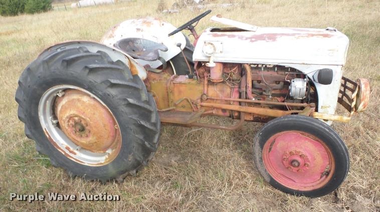 image for item AG9136 1949 Ford 8N tractor
