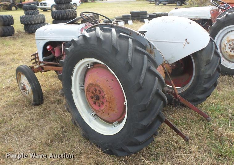 image for item AG9136 1949 Ford 8N tractor