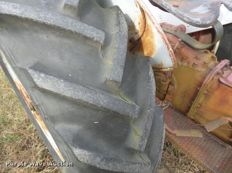 image for item AG9136 1949 Ford 8N tractor